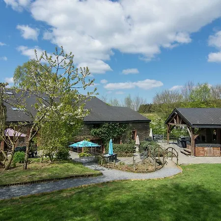 Appartamento Quaint In With Lavish Interiors