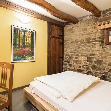 Quaint In With Lavish Interiors Appartamento *