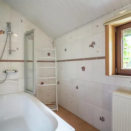 Quaint In With Lavish Interiors Appartamento *
